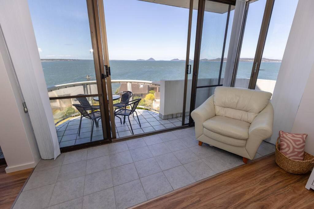 Apartment Sunrise @ The Point - Lovely 2 Bdr Unit With Pool Soldiers Point