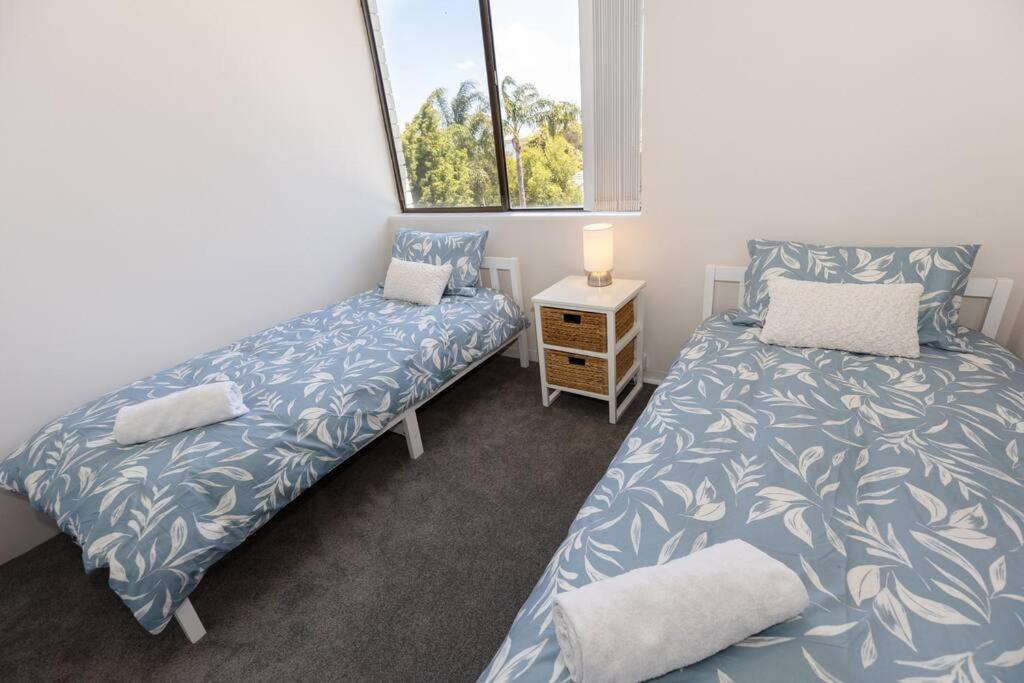 Sunrise @ The Point - Lovely 2 Bdr Unit With Pool Soldiers Point