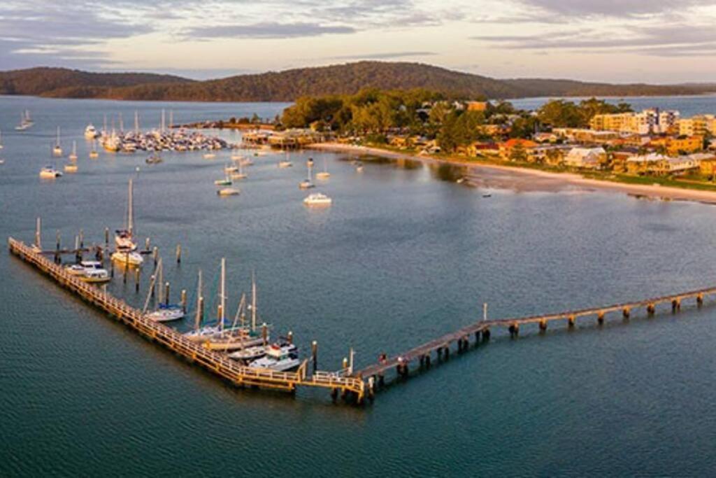 Sunrise @ The Point - Lovely 2 Bdr Unit With Pool * Soldiers Point